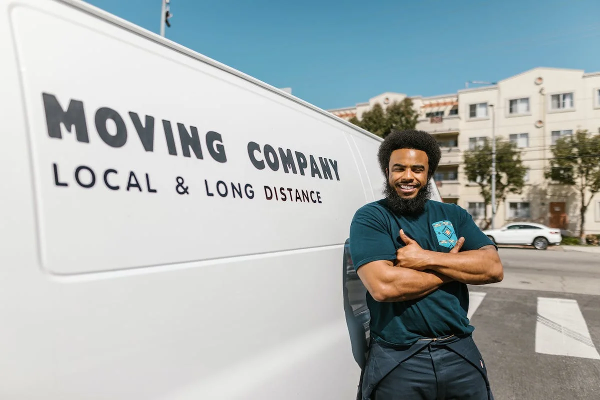 From Start to Finish: A Comprehensive Guide to Hiring Professional Movers